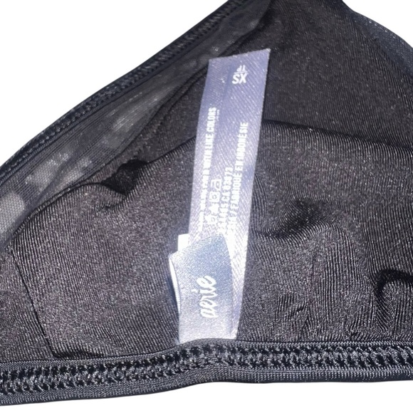 EUC Aerie Classic Triangle Black Bikini Top Mesh Detailing Size X-Small XS Tie - Picture 3 of 3